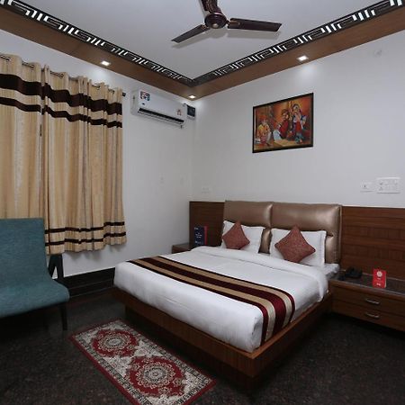 Oyo 10448 Green View Home Stay Dehradún Kültér fotó