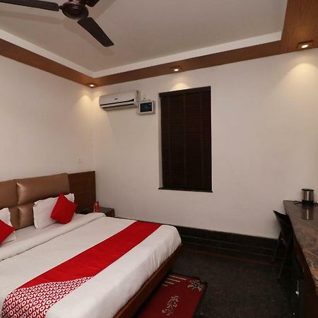 Oyo 10448 Green View Home Stay Dehradún Kültér fotó