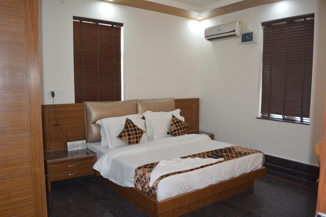 Oyo 10448 Green View Home Stay Dehradún Kültér fotó