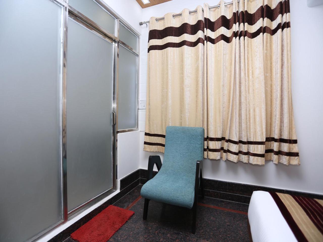 Oyo 10448 Green View Home Stay Dehradún Kültér fotó