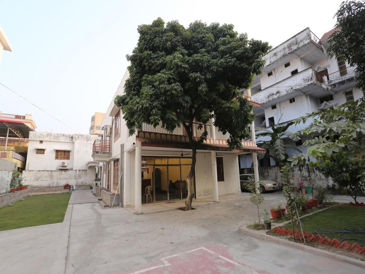 Oyo 10448 Green View Home Stay Dehradún Kültér fotó