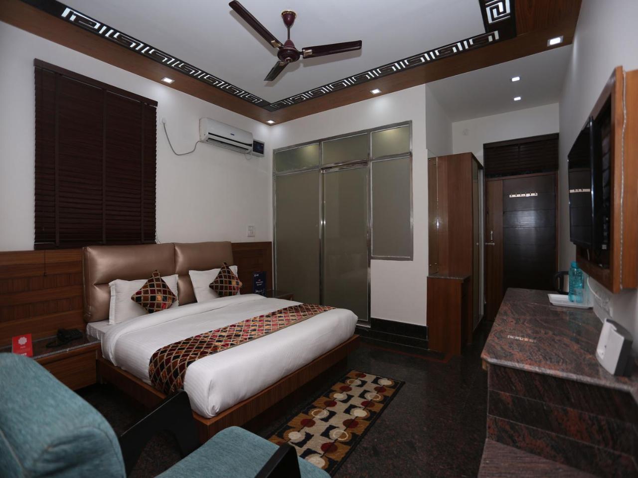 Oyo 10448 Green View Home Stay Dehradún Kültér fotó
