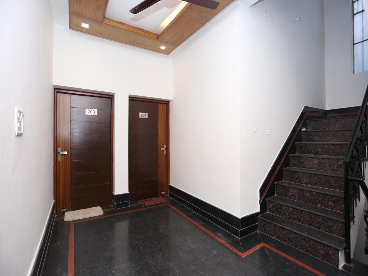 Oyo 10448 Green View Home Stay Dehradún Kültér fotó