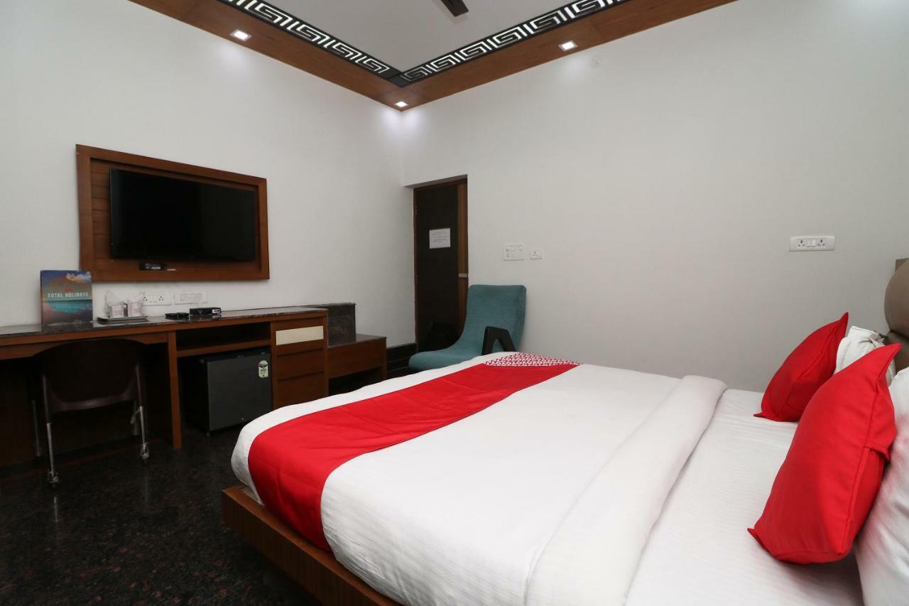 Oyo 10448 Green View Home Stay Dehradún Kültér fotó