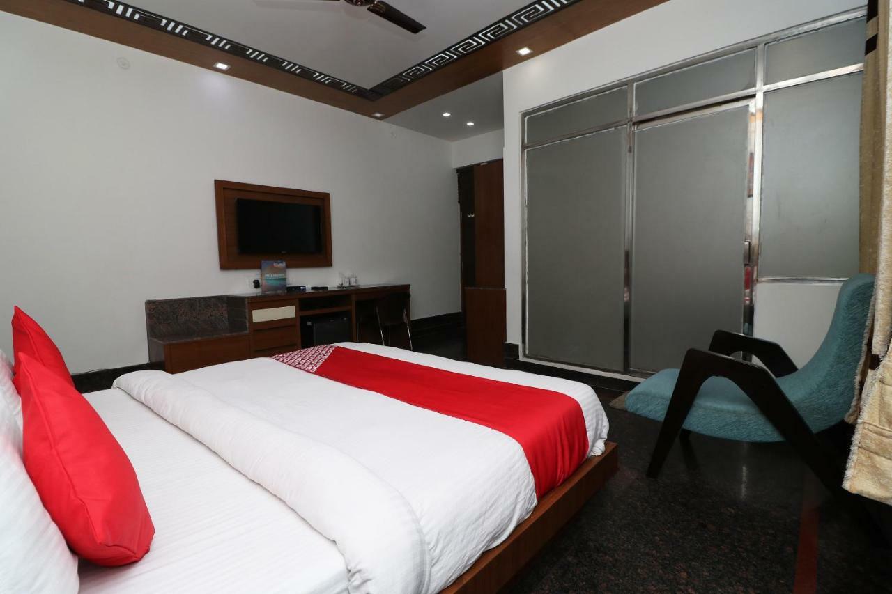 Oyo 10448 Green View Home Stay Dehradún Kültér fotó